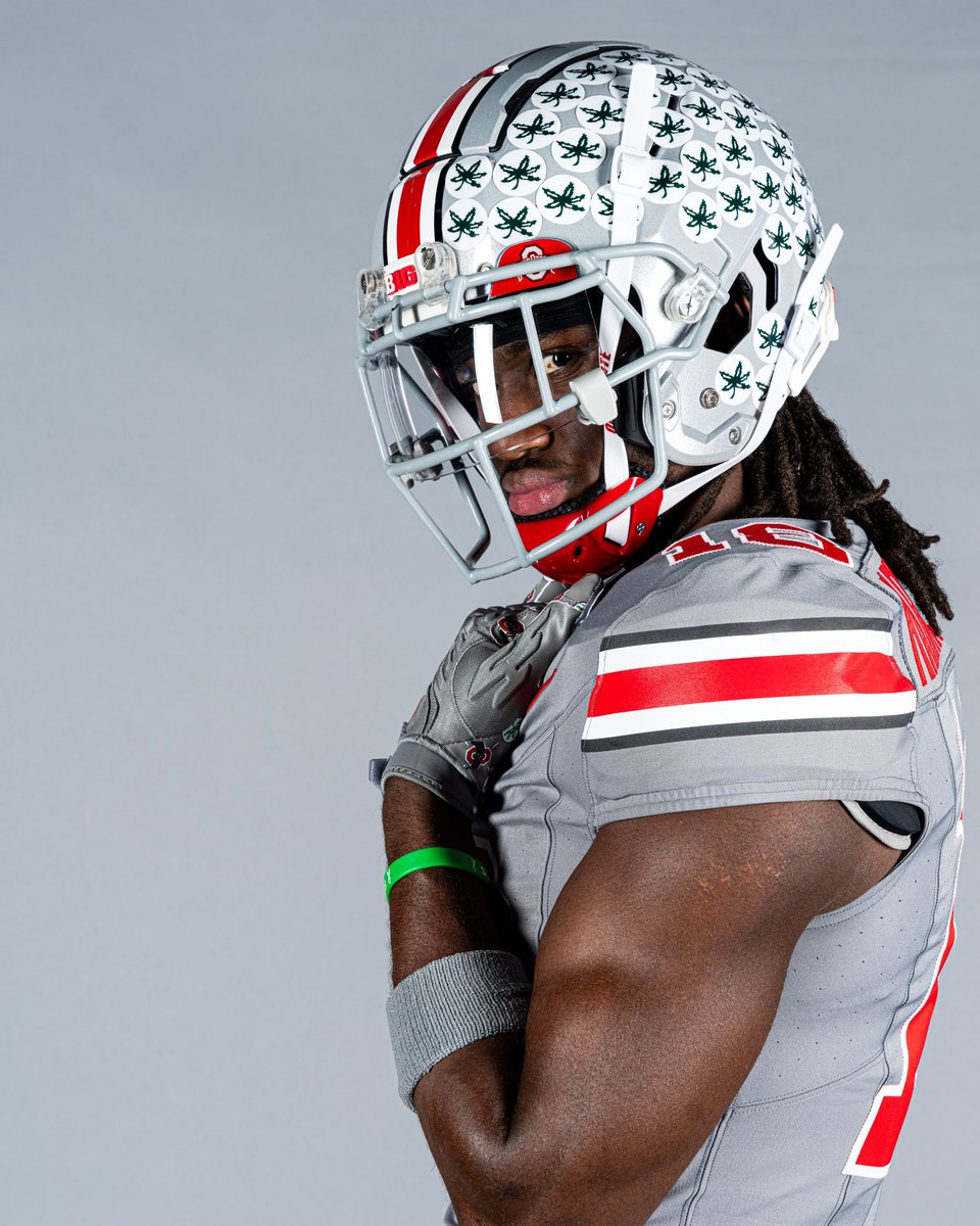 ThyFriendship's tweet photo. O H Buckeye Nation! https://t.co/EQT4DUGFXh
