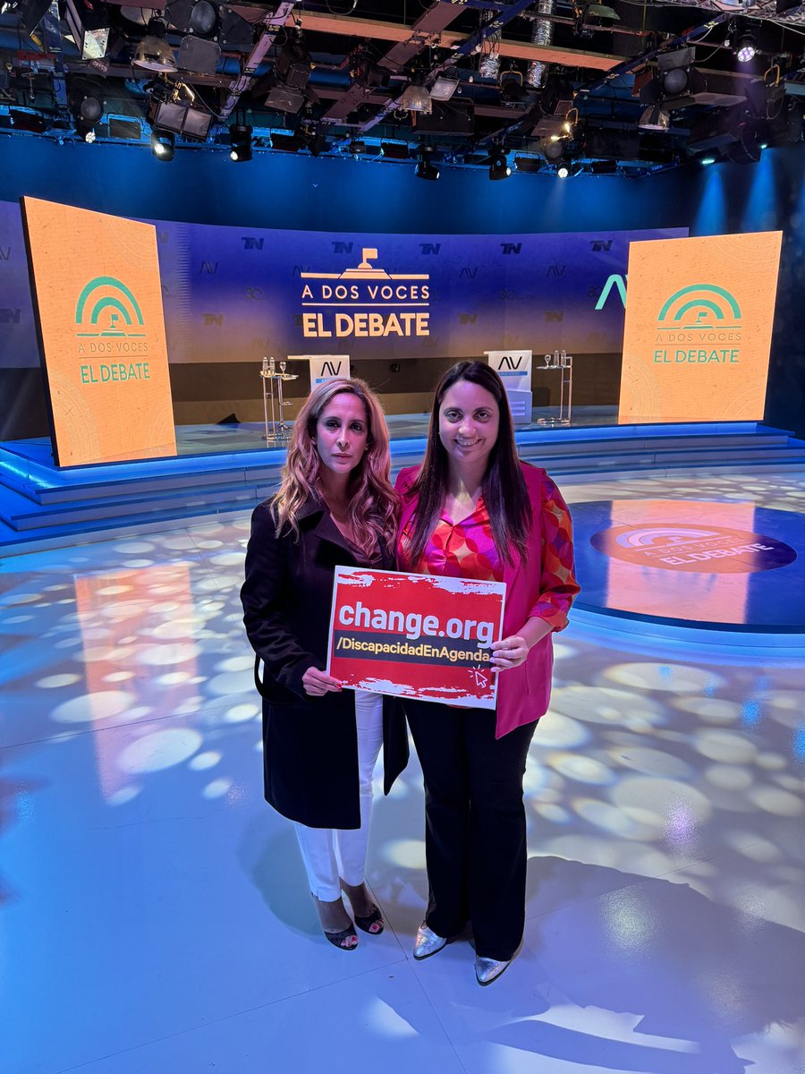 #discapacidadenagenda #discapacidadendebate <a href="/SergioMassa/">Sergio Massa</a> <a href="/RossiAgustinOk/">Agustín Rossi</a> <a href="/JMilei/">Javier Milei</a> <a href="/VickyVillarruel/">Victoria Villarruel</a> <a href="/DebatesAr/">Debate 2023</a> <a href="/todonoticias/">TN - Todo Noticias</a> <a href="/canal9oficial/">El Nueve</a> <a href="/eltreceoficial/">eltrece</a> <a href="/RadioDelPlata/">Radio Del Plata</a> <a href="/radiomitre/">Radio Mitre</a> <a href="/AmericaNoticias/">#AméricaNoticias - EdiciónCentral</a> <a href="/clarincom/">Clarín</a> <a href="/perfilcom/">Perfil.com</a>