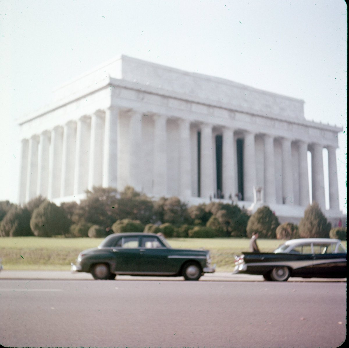 The Hotel Harrington is closing. Dad stayed there in 1960 or 1961 for his 7th grade trip. Here are some pics he took. Digitize your parents’ slides. fox5dc.com/news/hotel-har…