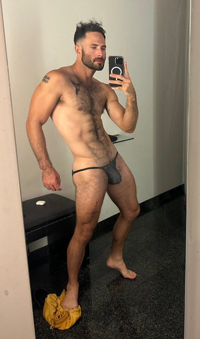 Let&rsquo;s take it viral https://t.co/VznaWsMWb7