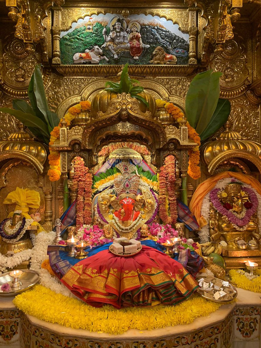 🙏 गणपती  बाप्पा मोरया 🌺मंगलमूर्ती मोरया 🙏१२/११/२०२३ 
🙏Ganapati Bappa Moraya 🌺 Mangalmurti Moraya  🙏12/11/2023