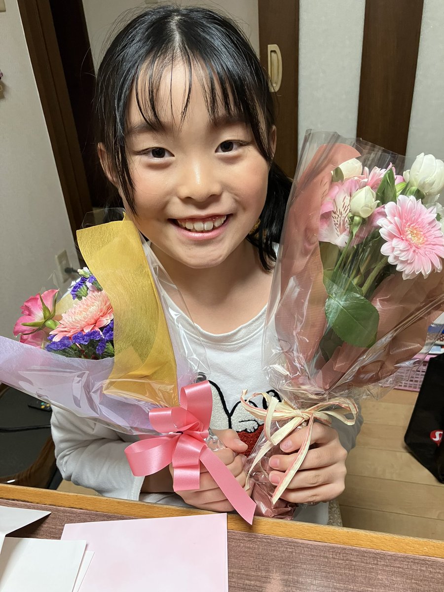 anpiyokodate's tweet photo. 昨日の公演観ていただいたみなさまありがとうございます😍
本日も元気よく！舞台にたちたいと思います。最後まで見守って下さい！
さき先生が上げてくれた終演後の写真、みんなニコニコ☺️嬉しい
@musicalseekers https://t.co/VAzsLPExbX