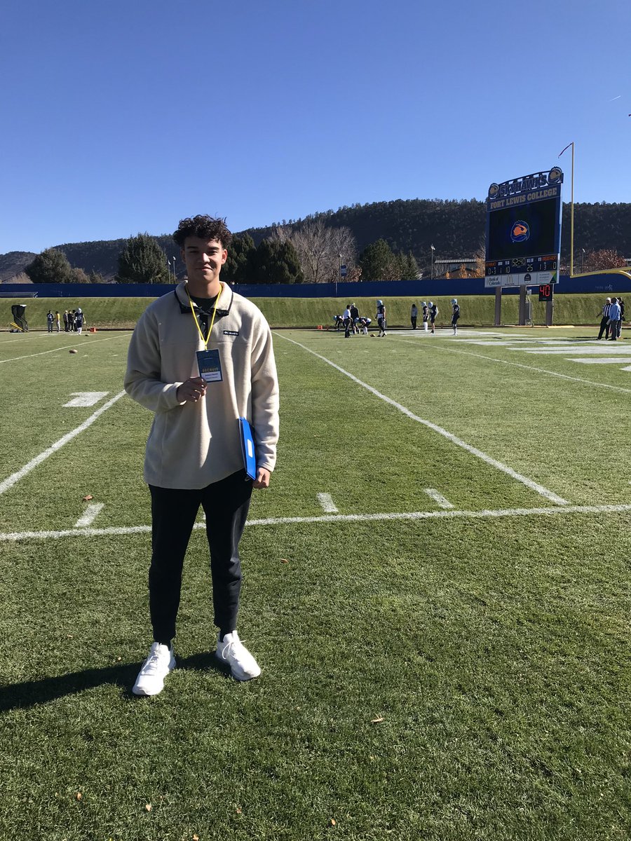 Had a great gameday visit <a href="/FLCFootball/">FLC Football</a>. Thank you <a href="/FLCCoach_Grinde/">John Grinde</a> for having me on campus. <a href="/CoachSaravis/">Jay Saravis - Cheyenne Mountain Football</a>