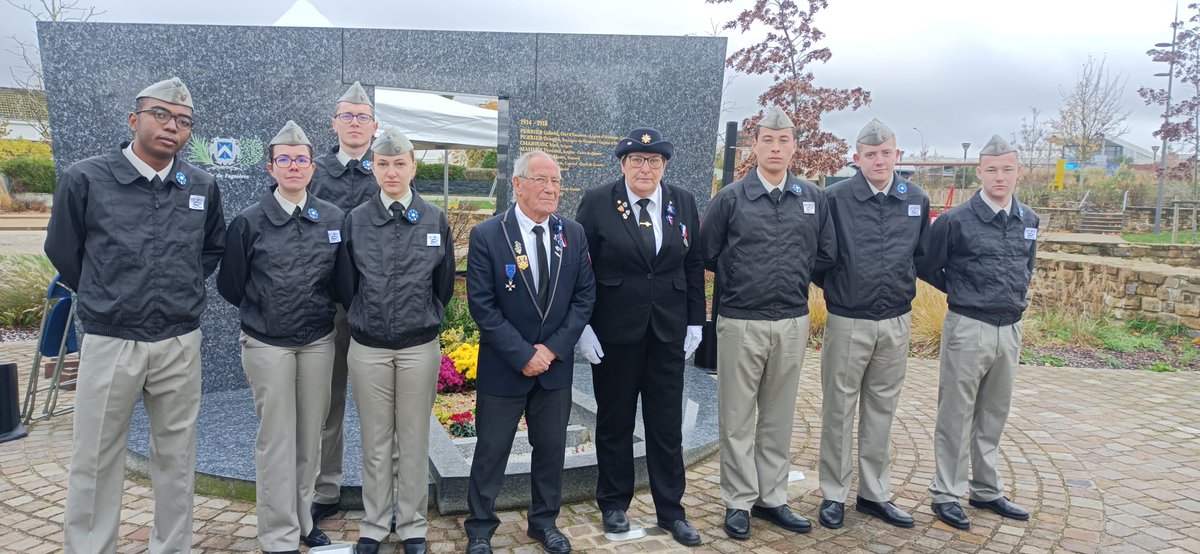 1er régiment du Service Militaire Volontaire tweet media