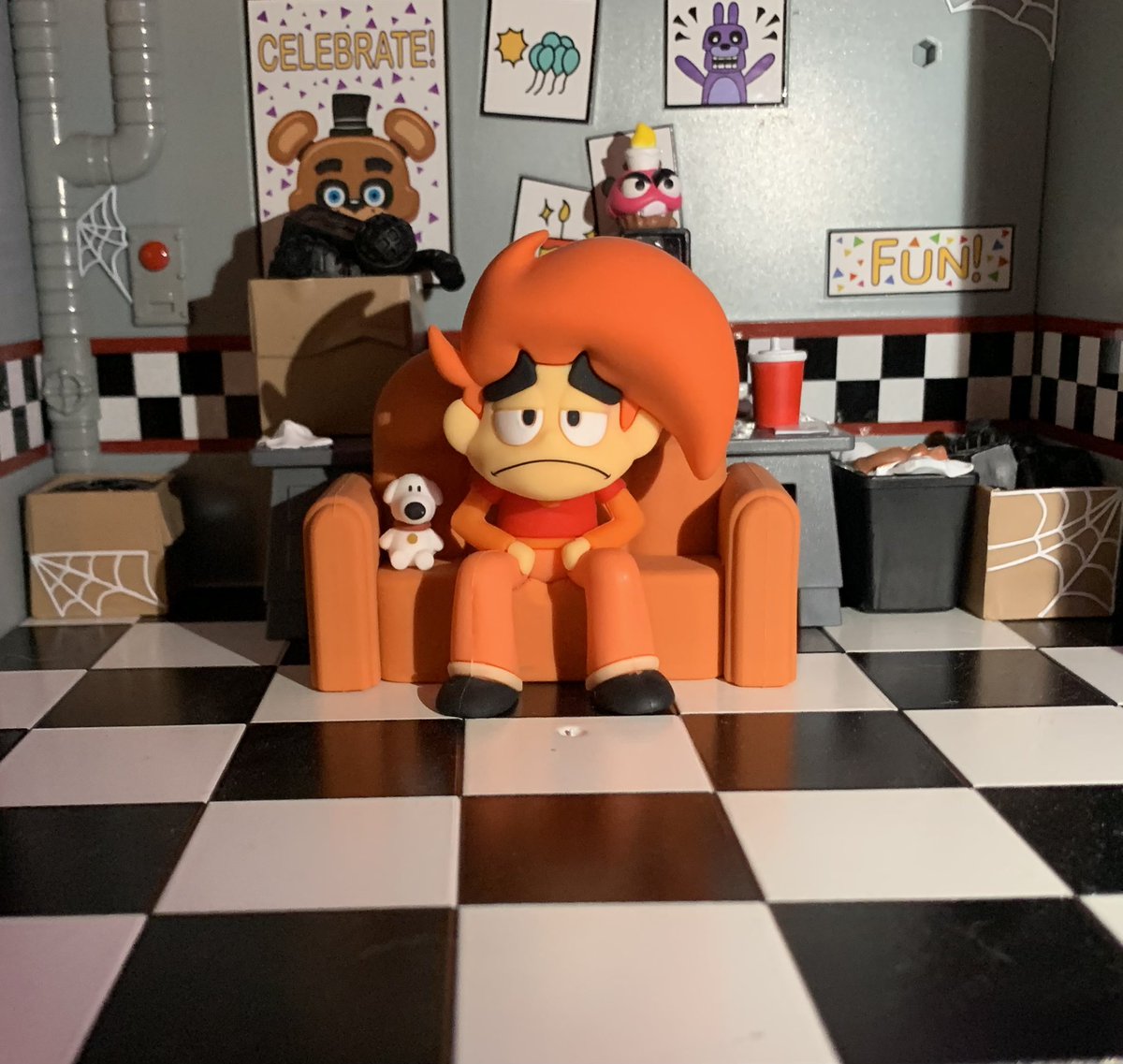 FNaF 2 Hoax--Golden Toy Freddy Plush Papercraft by