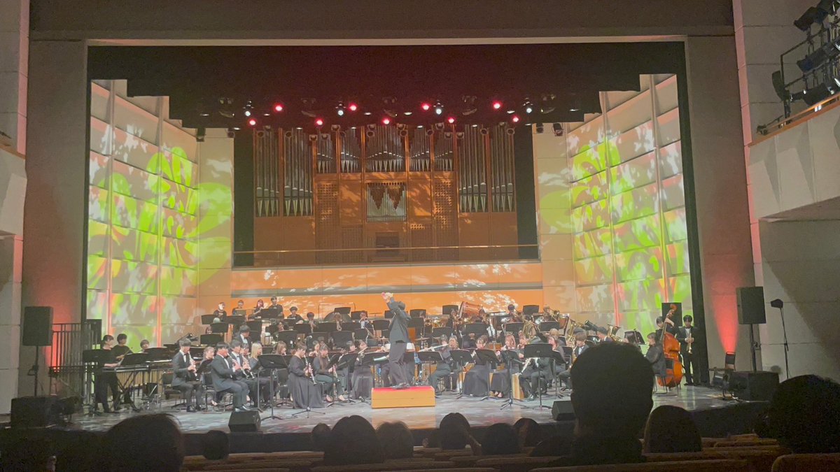 primwindsym's tweet photo. 取り急ぎのご報告です。
昨日開催のPrimevère Wind Symphony 洗足学園フェスティバル特別公演が無事に終演いたしました！！
土曜日の夜という時間にも関わらず沢山のお客様にご来場いただき、大盛況で幕を閉じました。
全ての皆様に御礼申し上げます。
ありがとうございました！！
（続く…） https://t.co/z36JgMdFhW