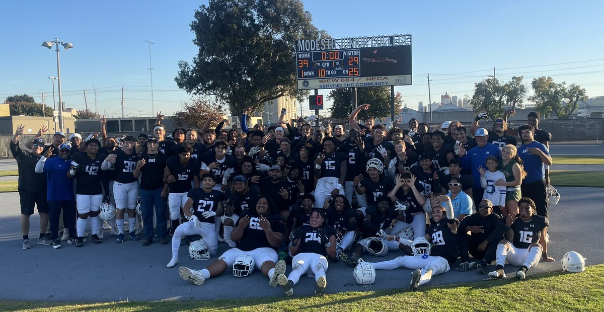 BACK TO BACK TO BACK VALLEY CONFERENCE CHAMPIONS! #3PEAT