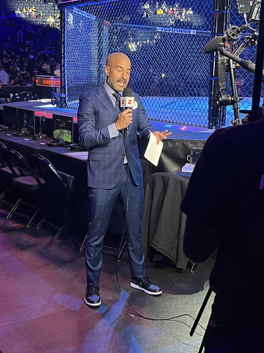 THE MAN!!!!! <a href="/Jon_Anik/">Jon Anik</a> 

Fit on point, with sneakers ALWAYS