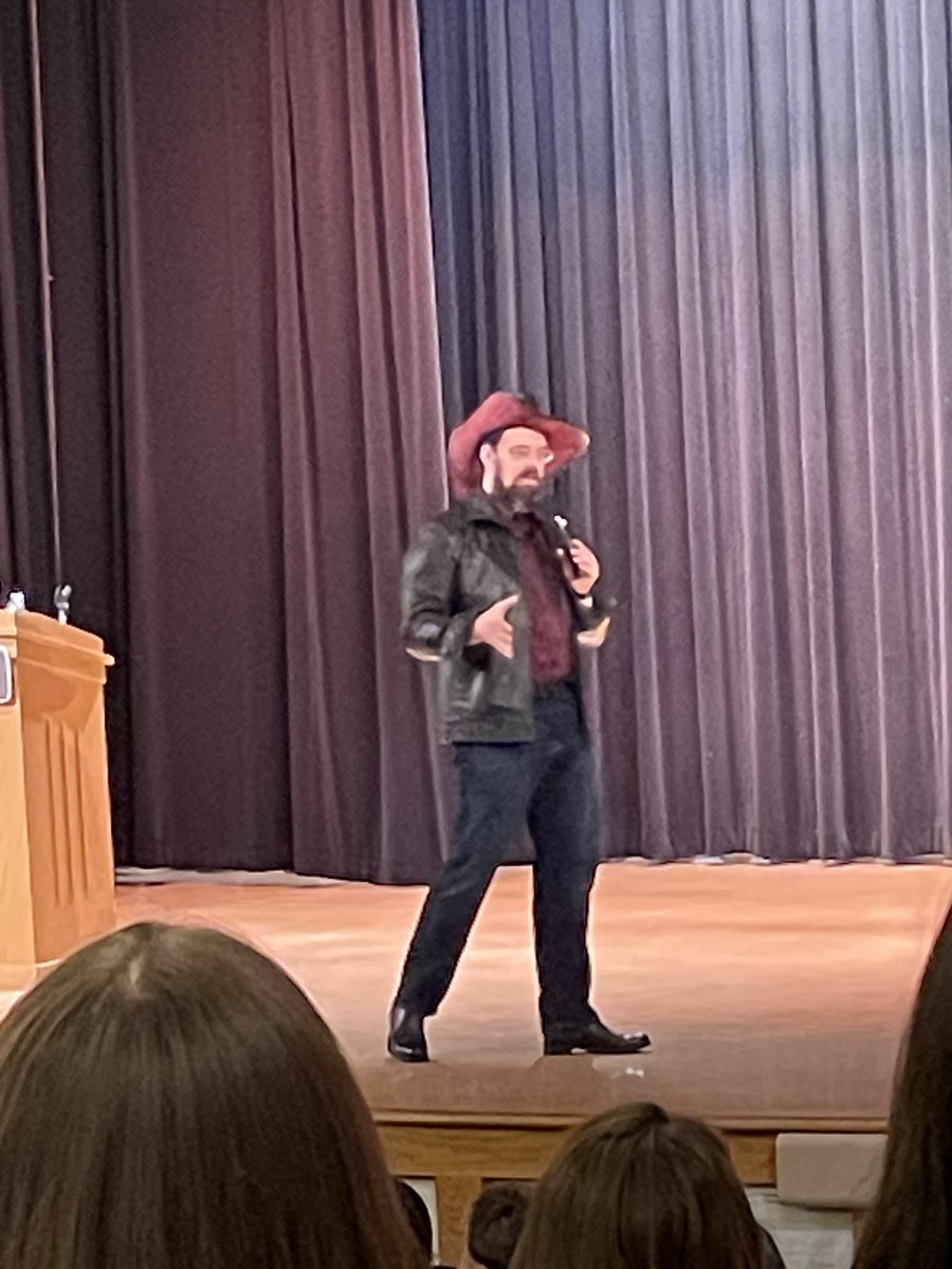 Had a blast meeting <a href="/paolini/">Christopher Paolini</a> and got my all-time favorite book (To Sleep in a Sea of Stars) signed! Do you think we can get a reference to Mr. Stabby slipped into the Fractalverse sequel?