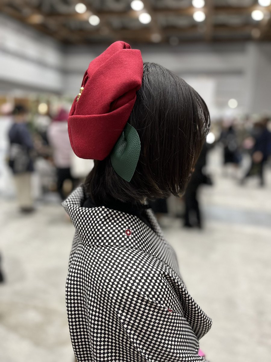RT @asobiya01: 昨日椿のミニベレー帽をご購入いただいた方の、コーデ