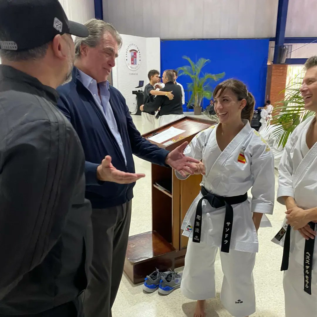 oscardguruceaga's tweet image. Quiero expresar mi agradecimiento por la invitación de nuestro doble campeón panamericano, Sensei Andrés Madera @ANDRESMADERA al evento de hoy, donde dos destacados exponentes del Karate Do español estarán celebrando el 1er Seminario Internacional de Kata en Venezuela.

#KarateDo