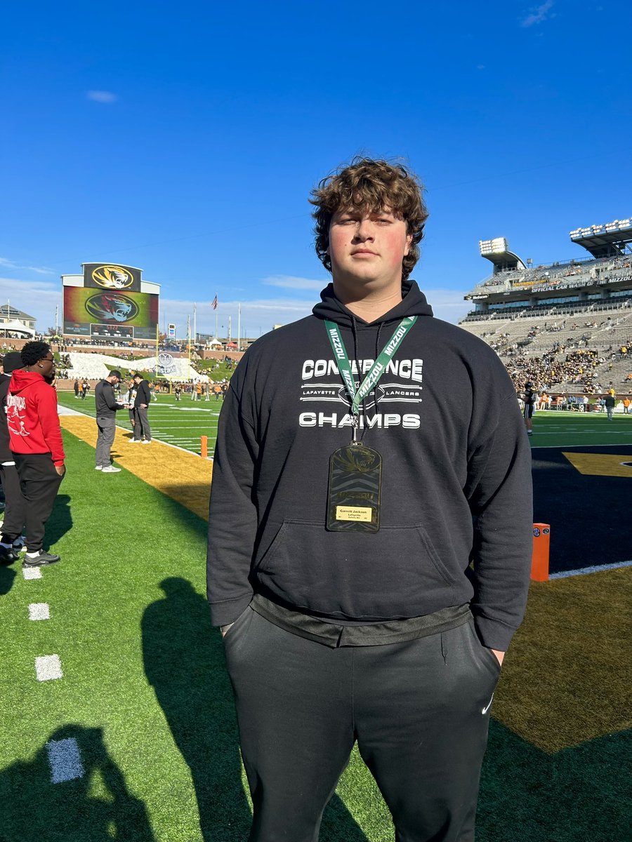 Garrett_Jackson (@g_jackson0909) on Twitter photo Blessed to receive a PWO offer from <a href="/MizzouFootball/">Mizzou Football</a>. Thank you! <a href="/JaredRussellMIZ/">Jared Russell</a> <a href="/CoachJonesB/">Brandon Jones</a> <a href="/RyanTrichel/">Ryan Trichel</a> <a href="/LHS_Lancer_FB/">Lafayette Football</a> @Rivals_Clint <a href="/JPRockMO/">JP Rock</a> Blessed to receive a PWO offer from <a href="/MizzouFootball/">Mizzou Football</a>. Thank you! <a href="/JaredRussellMIZ/">Jared Russell</a> <a href="/CoachJonesB/">Brandon Jones</a> <a href="/RyanTrichel/">Ryan Trichel</a> <a href="/LHS_Lancer_FB/">Lafayette Football</a> @Rivals_Clint <a href="/JPRockMO/">JP Rock</a>