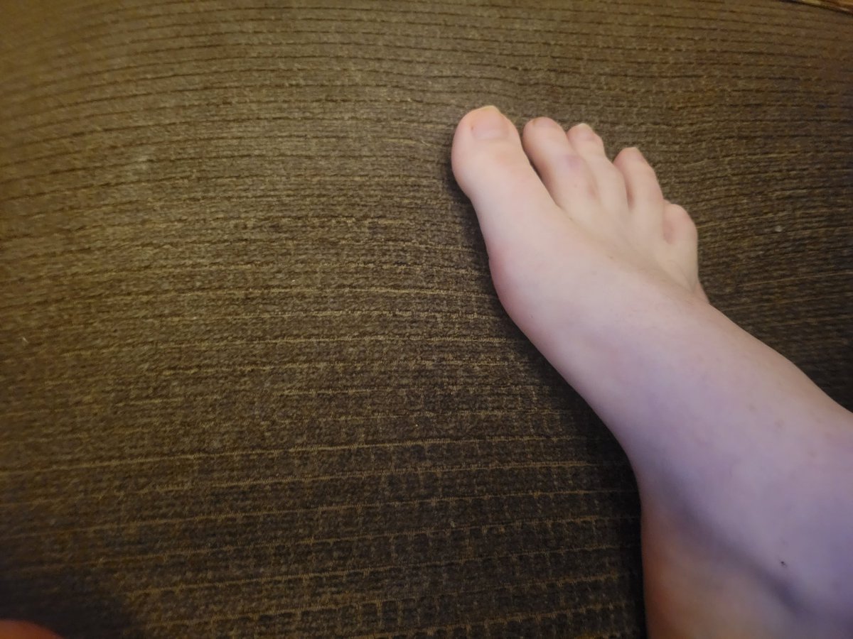SoleToeSmith's tweet photo. #FootLove #footfetish #feet #footfetishnation #toes  #foot  #feetporn #feetlovers #feetworship #feetpics  #barefeet  #barefoot #soles
#feetcontent #FeetFetishCommunity https://t.co/0aawe34ulX