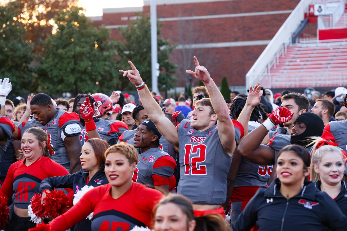 GovsFB's tweet photo. A program-record 8⃣-straight wins... RePEAYt conference champs... 𝗛𝗢𝗪 '𝗕𝗢𝗨𝗧 𝗧𝗛𝗘𝗠 𝗚𝗢𝗩𝗦?! 🎩🏈

🗞️ --> https://t.co/oqkXdFh3Qx
📸 --> https://t.co/rAPc9QUG6Y

#ChaseTheLion | #LetsGoPeay https://t.co/P79NMfcZbA