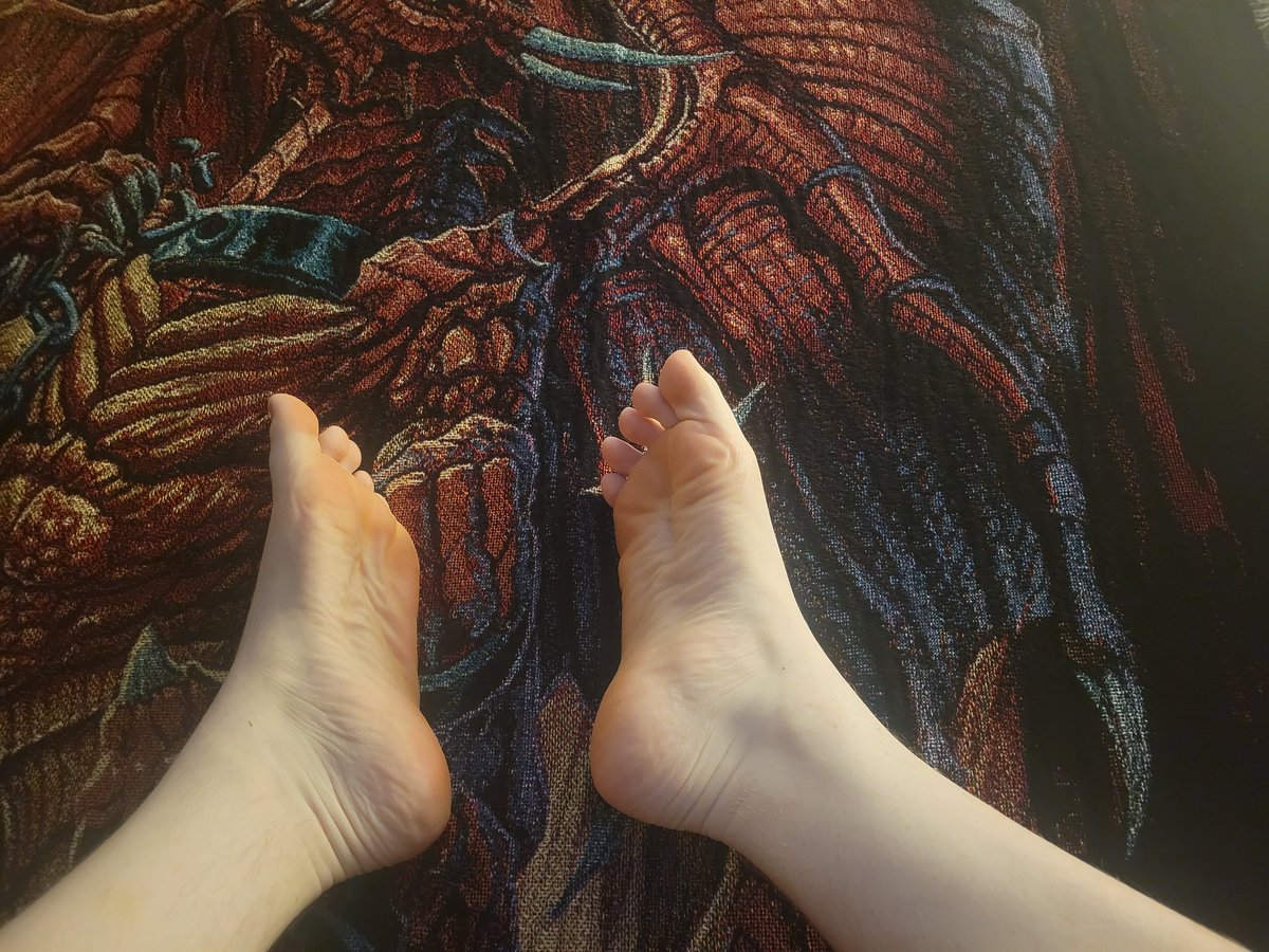 SoleToeSmith's tweet photo. #FootLove #footfetish #feet #footfetishnation #toes  #foot  #feetporn #feetlovers #feetworship #feetpics  #barefeet  #barefoot #soles
#feetcontent #FeetFetishCommunity https://t.co/usRSzAGPoR