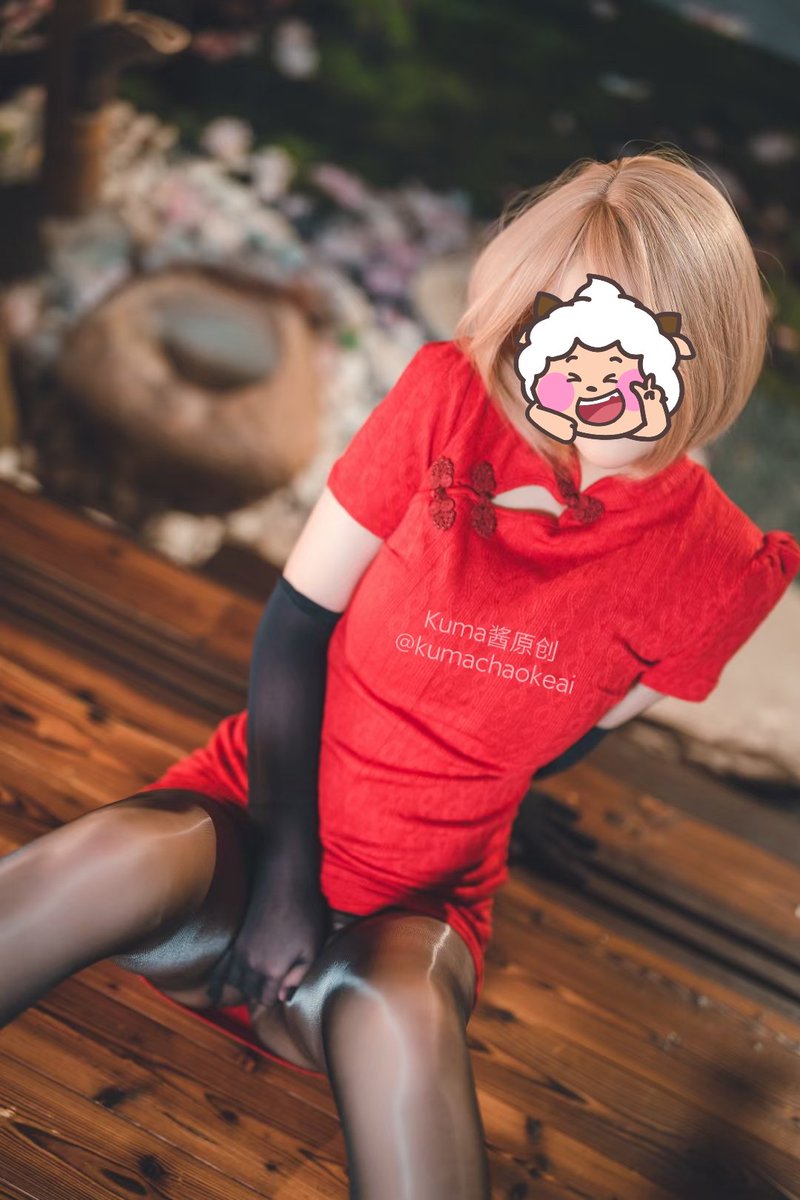 kumachaokeai's tweet photo. 要过来一起玩吗？小弟弟
今天是特地为你穿的黑丝哦😍
麻烦大大❤️
@0xnmhs 
@Xzhibb 
@jrnenxue 
#Crypto嫩妹会所 https://t.co/vNnthNjhhZ