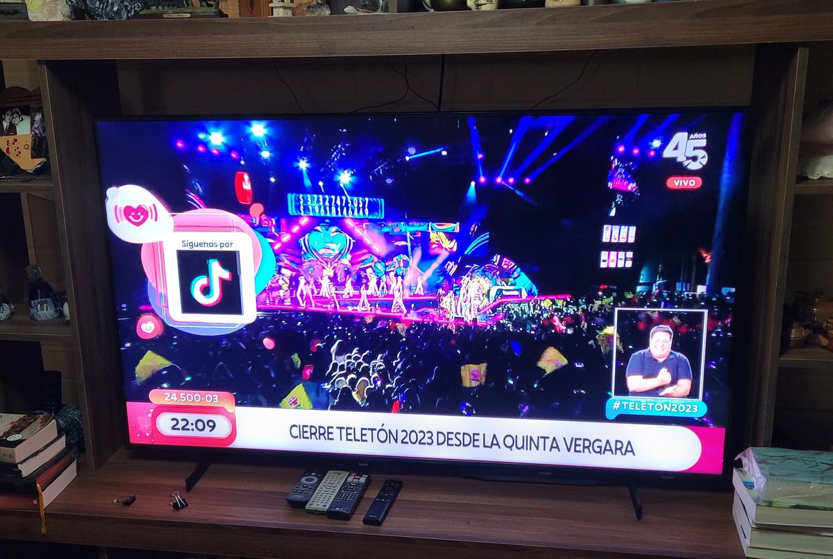 Niko_CruzadoUC's tweet image. Porque Viña tiene Teletón! 
Cierre #Teleton2023 #TodosLosDías #VamosChilenos hay que pasar la meta en estos 45 años!