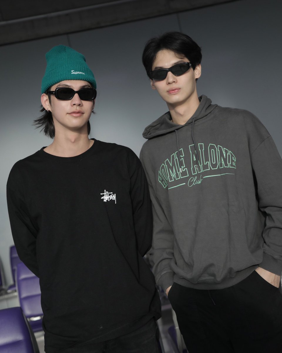 GMMTV's tweet image. พวกเราพร้อมไปหาทุกคนที่กัมพูชาแล้วนะครับ วันนี้จะทำให้เต็มที่ที่สุด มาสนุกด้วยกันนะครับ 🔥✌🏻

#BrightWinreadyforCambodia
#GMMTV