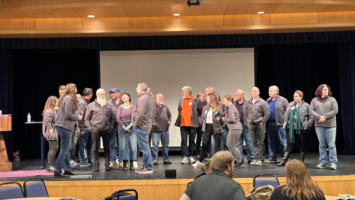 drsql's tweet image. It beginning to feel a lot like #SqlSaturday Portland is coming to an end. Great day, thank a sponsor!!