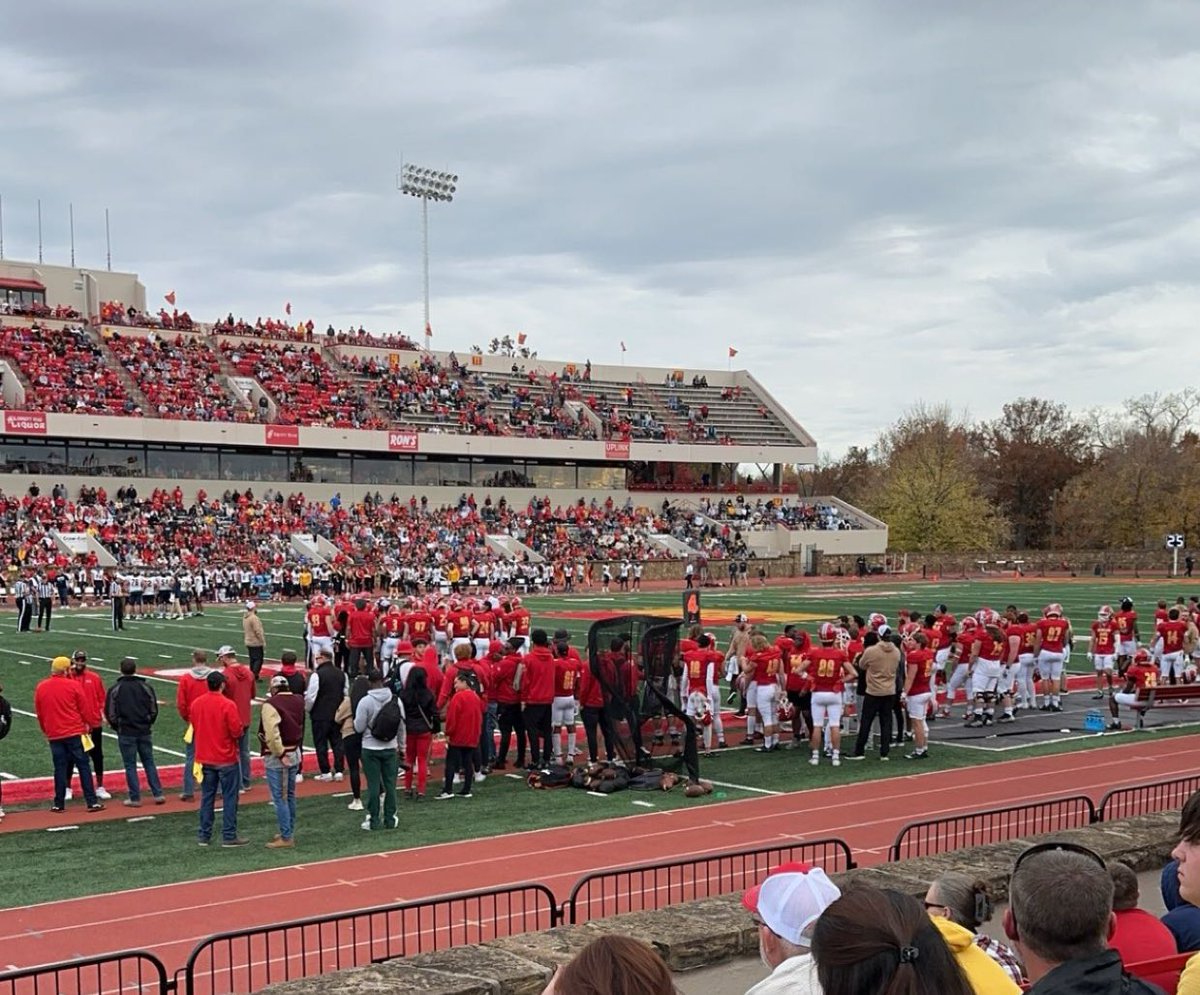 Had a great time at <a href="/GorillasFB/">Pitt State Football</a> thanks <a href="/Coachbwright4/">Brian Wright</a> for having me out
🔴🟡