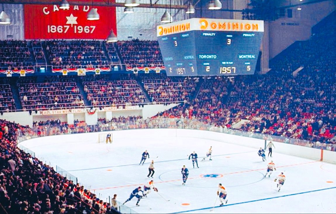 oldhockeycards's tweet photo. Name an arena YOU would define as one of the “Cathedrals of Hockey”..? https://t.co/e9IEwyph0i