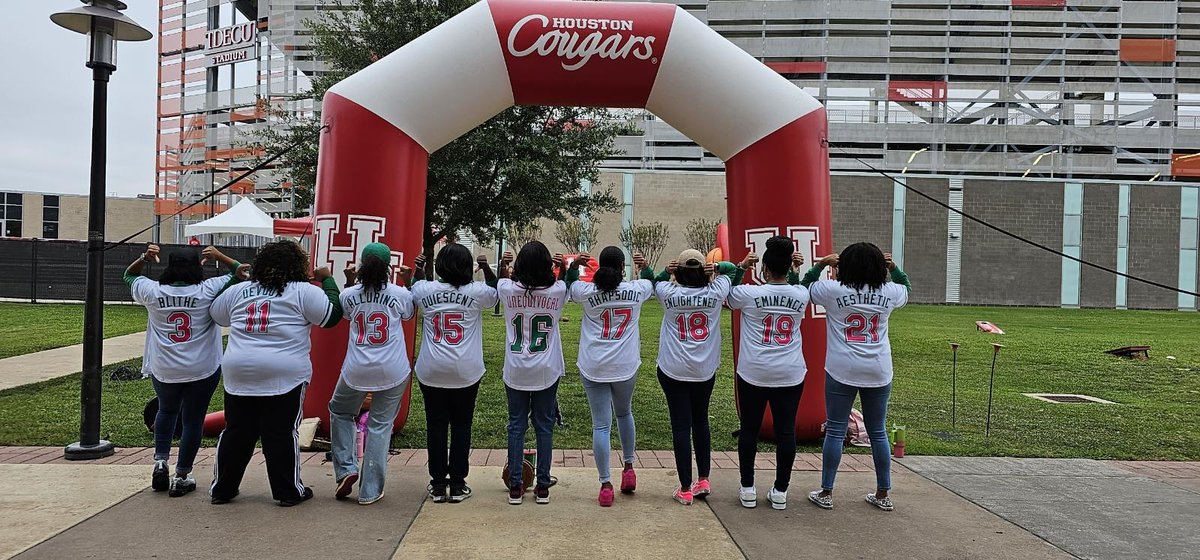 SayitSavoy's tweet image. Homecoming 2023! Love @UHAKAs #Fall05 #epsilonlambda @UHCougarFB #27ElementsofEnvy