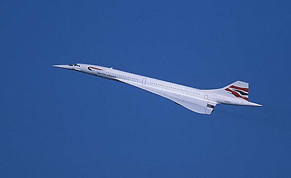 toastingnyc's tweet image. This day in #TransitHistory, 1977: The Concorde began scheduled service from Paris and London to #NY’s #JFKAirport began. @NY_NJAirports