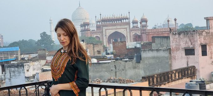 Good morning from Taj Mahal 🥰 https://t.co/8V2zTQLs6F