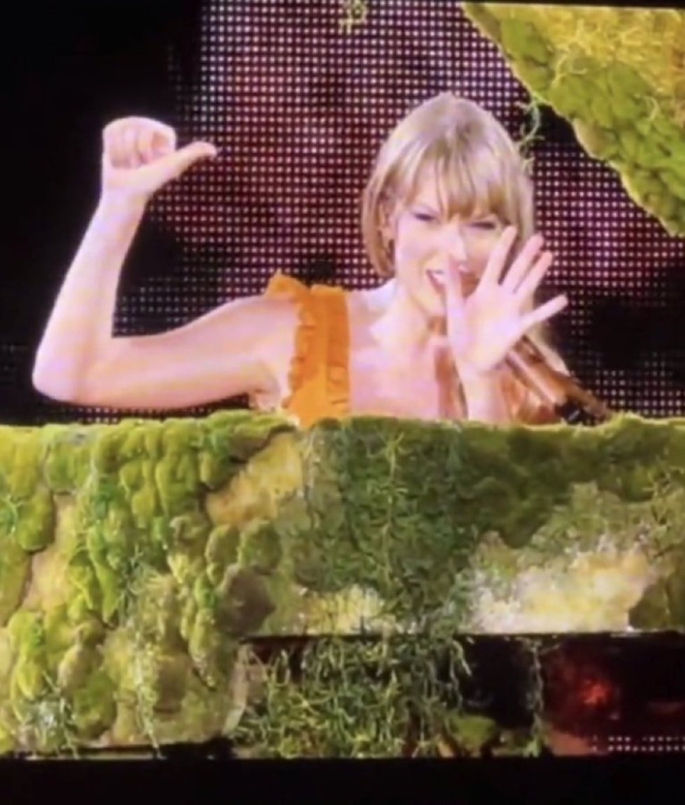 RealMusicInfo's tweet image. 🚨REPUDIABLE🚨

A una semana de la derrota contra el Fluminense, Taylor Swift le recordó a los hinchas de Boca la cantidad de Copas Libertadores que tienen.