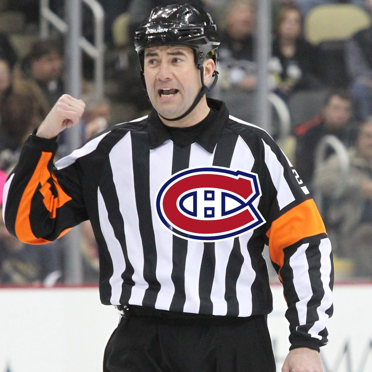 cMoneyBitz's tweet photo. Am I watching the same game as the Refs? https://t.co/Ak6LkbaOxN
