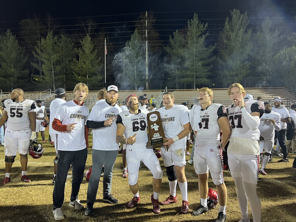 CoachHornsbyW's tweet photo. SAC CHAMPS 🏆 💍 https://t.co/UBhvLg0W7H