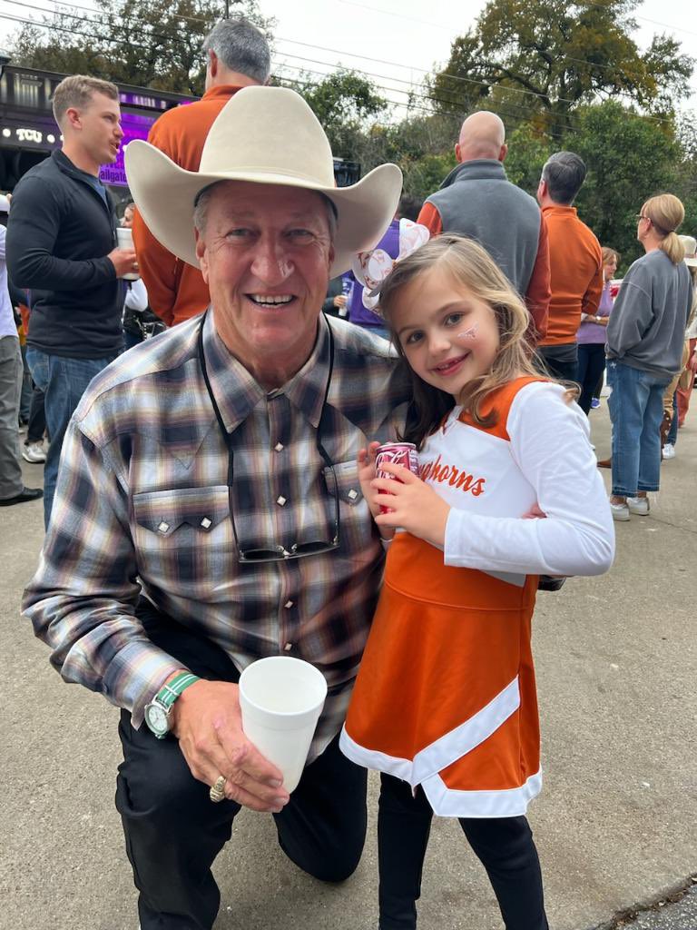 ConnellConnell's tweet image. Forever grateful for the countless reasons why my fellow 29,000 PGA Members, both men and women, are enthused to be a part of the game of golf!  We have incredible opportunities to serve others! Thank you Vivian for another level of joy and gratitude! WE LOVE THIS GAME!