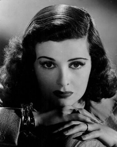 #JoanBennett lookin' like a cross between Kate Hepburn and Lucille Ball