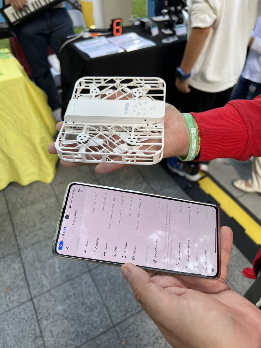 375drone's tweet image. 追尾して自撮りできるあdroneで@tks 高須さんが会場内をレポート中
#mfszjp #MFSZ2023