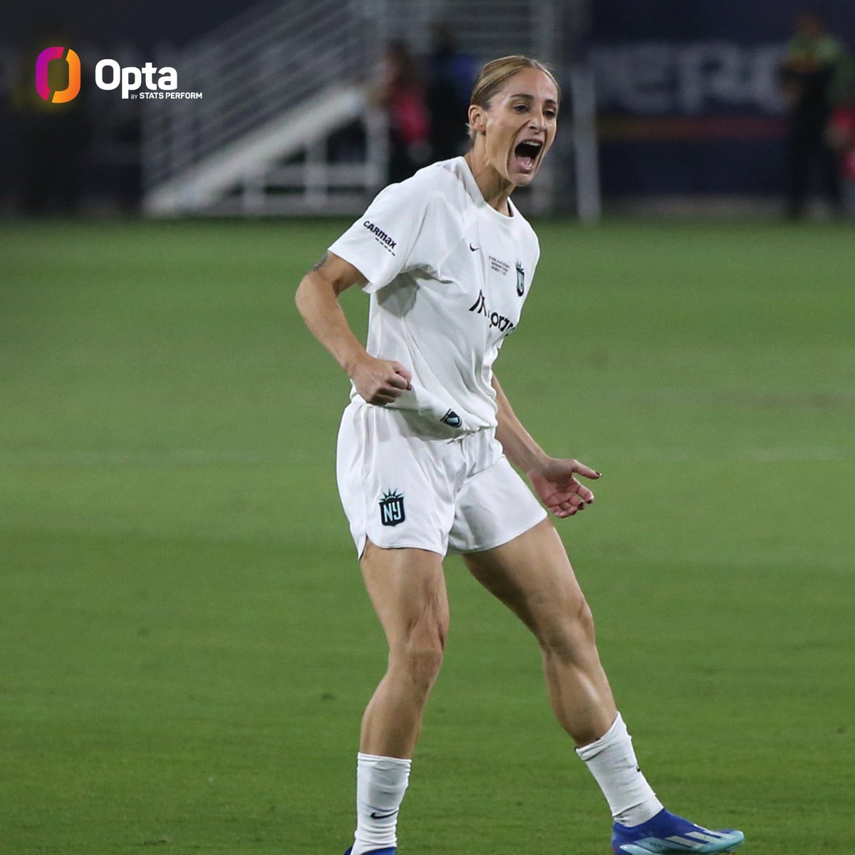 3 - @GothamFC's Esther González is the third international player, and first from Europe, to score in an #NWSLChampionship match. Influence.