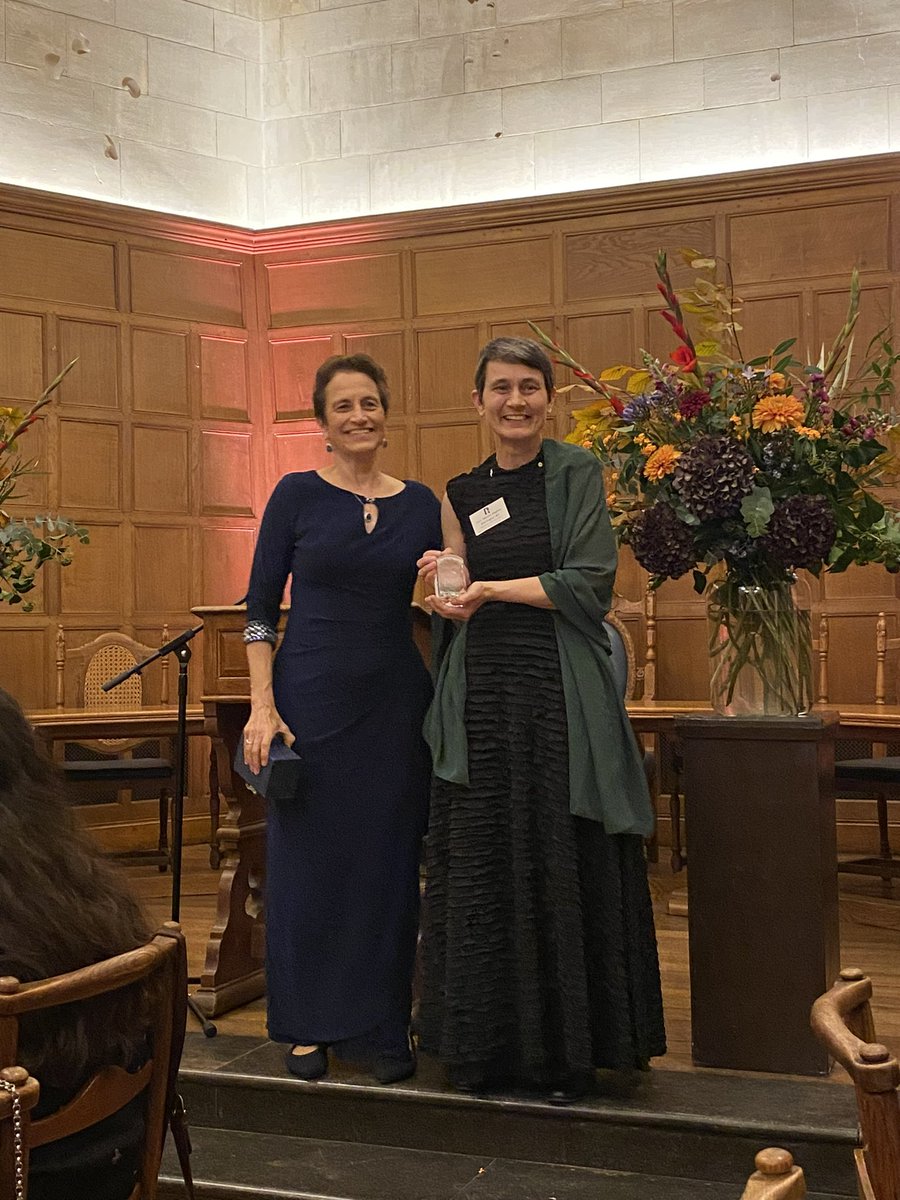 A great honour to receive the George Parkin Award of the @rhodes_trust at the 2023 Coming Up dinner for new Rhodes Scholars. My deepest thanks to the Australian Secretariat, the Scholarships Governance Committee, Warden and Trustees. Congratulations to my fellow awardees!