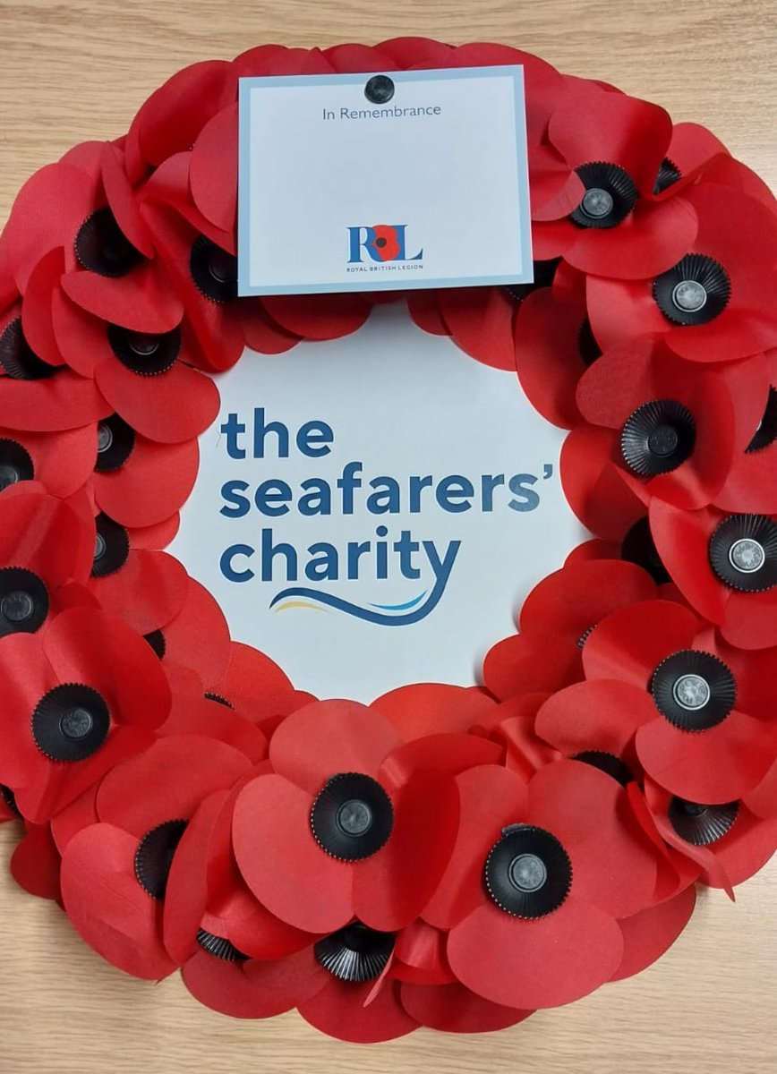 On #RemembranceSunday, we honour the brave heroes who served in the <a href="/RoyalNavy/">Royal Navy</a>, #MerchantNavy and the #fishers commissioned during both World Wars and other conflicts. We remember their sacrifice and those who gave their lives for our freedom. #LestWeForget