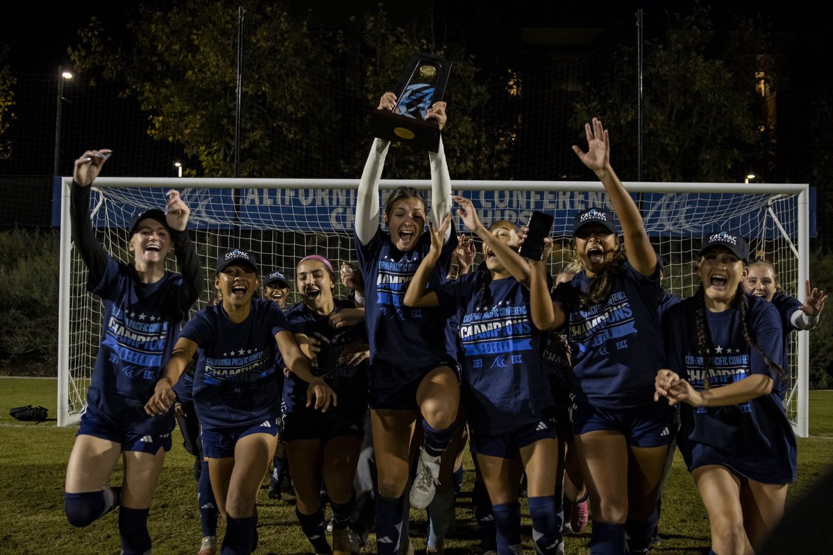The trophy is ours 🏆

First tournament championship in program history!