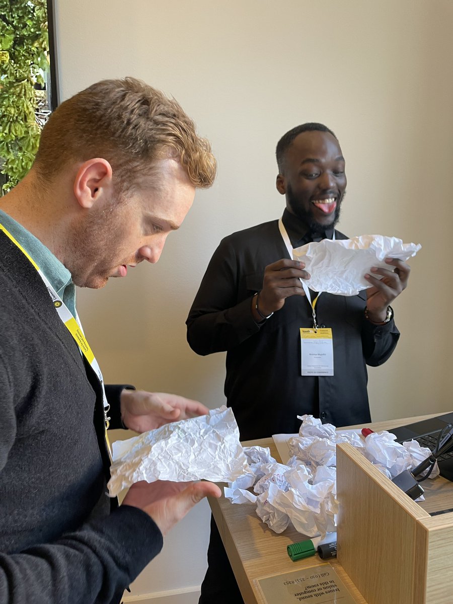 Loving the team vibes at #ISSOTL23 @ISSOTL. This trip was one in a mil ❤️🤓 #globalclassroom <a href="/DesignNerds_VAN/">Vancouver Design Nerds</a>