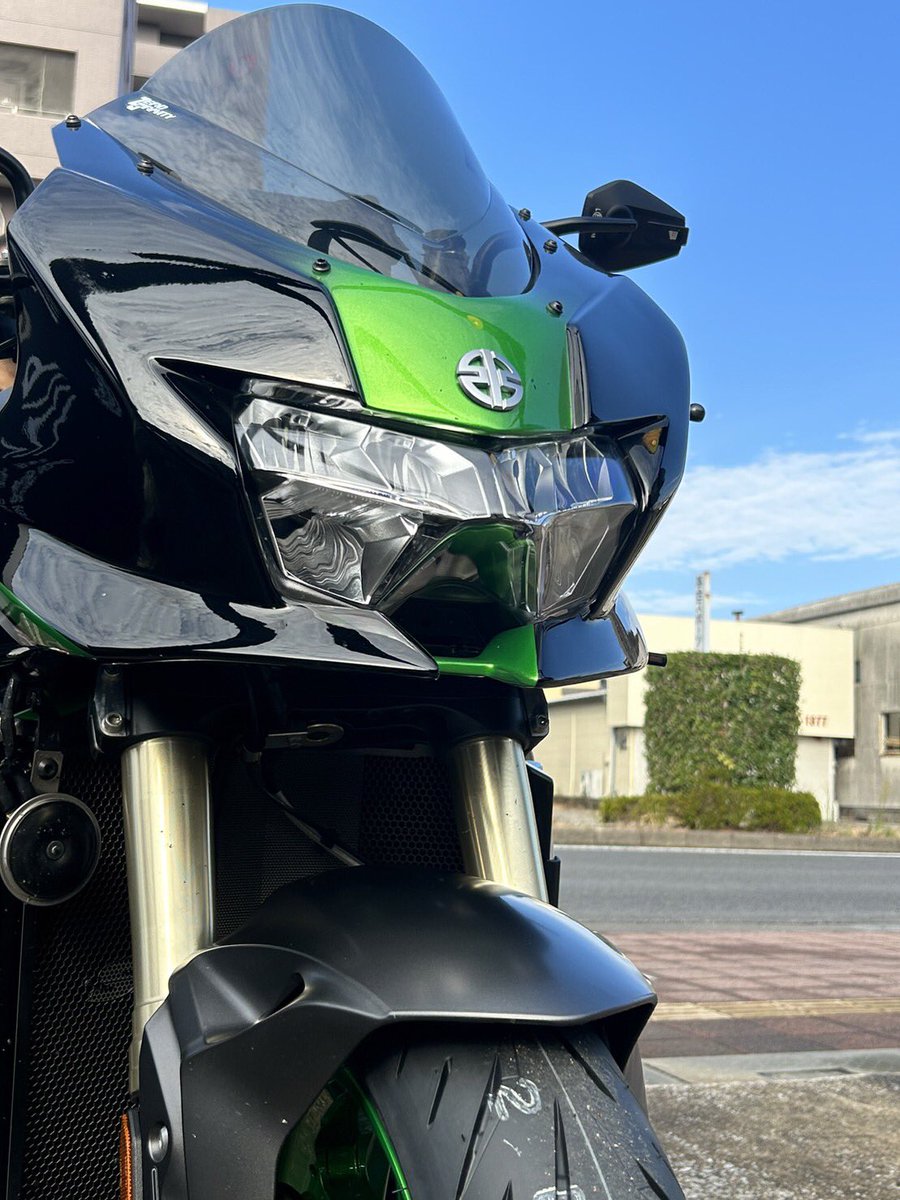 カワサキプラザ宮崎です。 本日はお客様のZH2 SEのご紹介です！ カウル