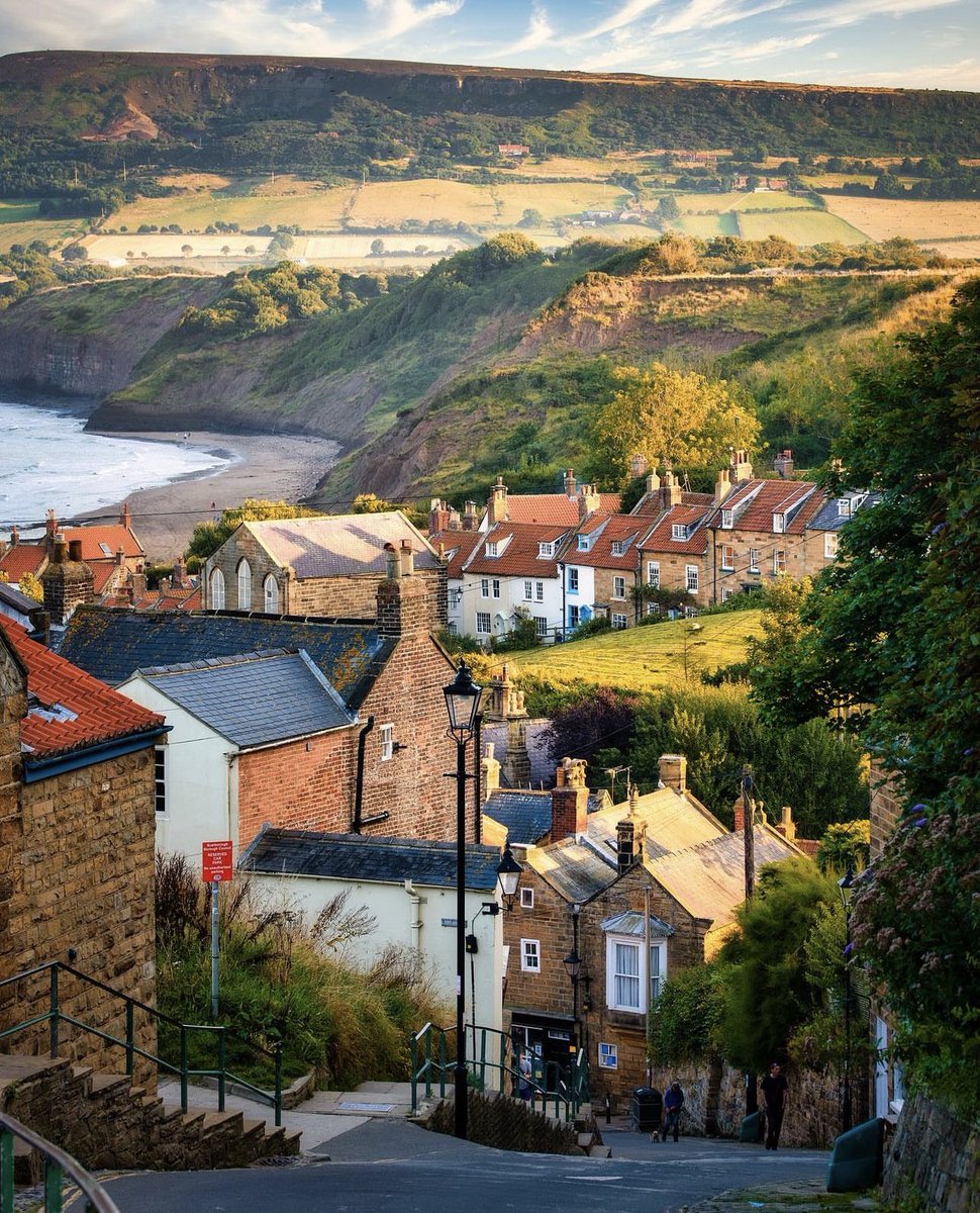 Good morning from Robin Hoods Bay 

📸 IG/jamesalroca