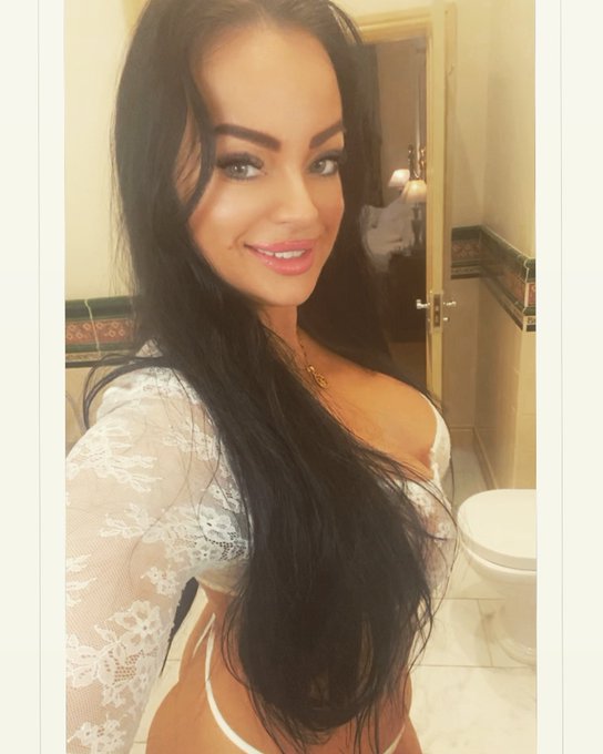 Happy Sunday everyone #sunday #happy #white #photography.   Follow my link:  https://t.co/2GBiZqJQSP<a href="/tag/sunday"class="tags">#sunday</a><a href="/tag/happy"class="tags">#happy</a><a href="/tag/white"class="tags">#white</a><a href="/tag/photography"class="tags">#photography</a>