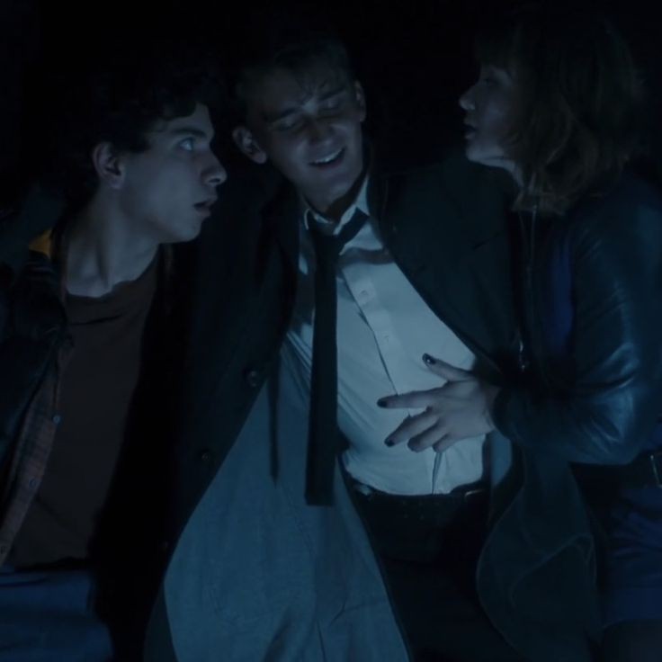 llocklylestan's tweet photo. @NetflixGeeked We want Lockwood & Co season 2&3!π»
#SaveLockwoodandCo
#LockNationHugsForCF
#LockwoodandCo https://t.co/GlJFk6Agqa