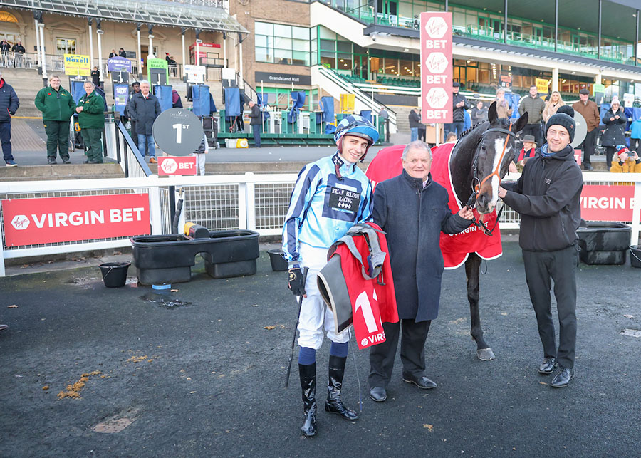 BERacingLtd's tweet photo. @BeN_RobinsoN18 gave Onesmoothoperator a cracking ride to land the Nov H'cap @NewcastleRaces yesterday. Delighted for @boyle1703 &amp; family. Well Done Team @grossickphoto However, whilst we celebrate we have Graham Lee very much in our thoughts &amp; pray we hear positive news soon https://t.co/UhFAZ95Z0E