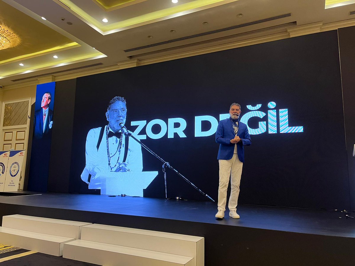 “6. Özel Eğitimde Rehabilitasyon Merkezlerinin Rolü ve Eğitim Niteliklerinin Arttırılması Türkiye Buluşmaları” programımızda kişisel gelişim uzmanı - yazar Recai Çakır Kişisel Gelişim konulu sunumlarını yapıyorlar.