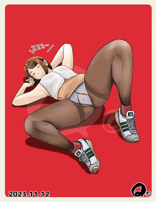 11/12㊐のヒカル先生。。
無防備仮眠中💤💤  …です😱 