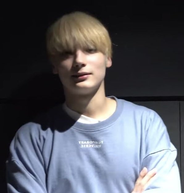 ً (@hyukaviral) on Twitter photo 