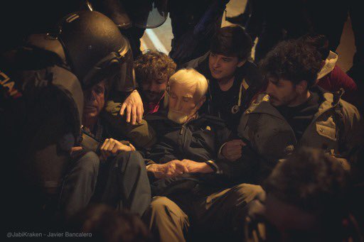 gisbert_ruben's tweet image. 11N ciudadanos libres luchando por algo justo. Que los políticos no pueden hacer lo que les dé la gana con ellos: