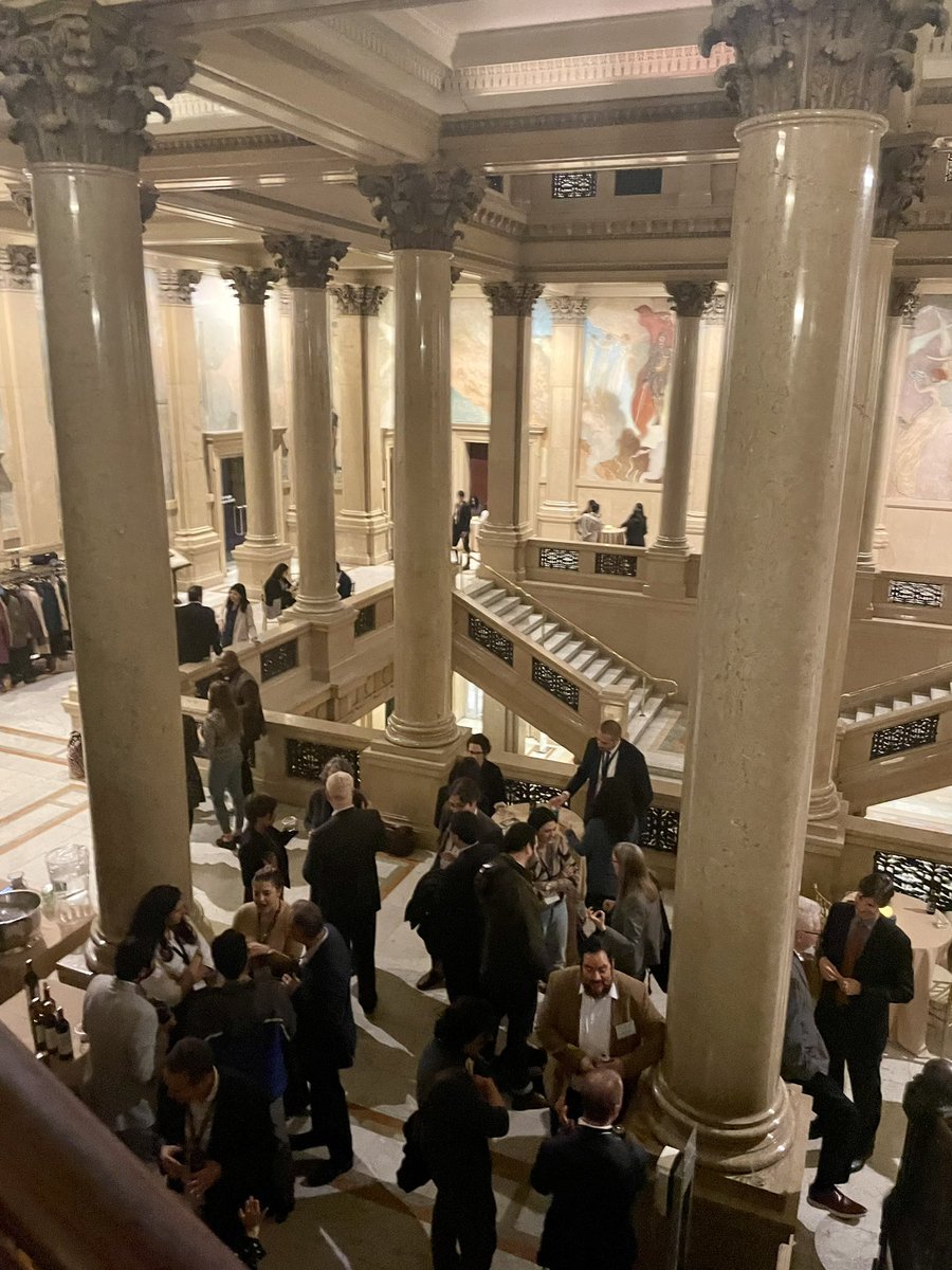 asilorg's tweet image. Thank you to everyone who made the 2023 Midyear Meeting an incredible success! And what a way to close— at the Carnegie Museum of Art @cmoa #ASILMYM