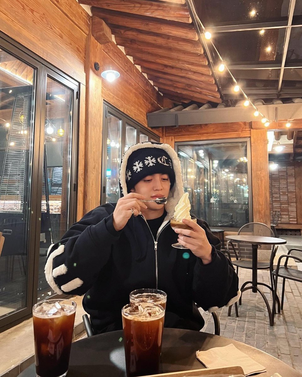 1woo17's tweet photo. choi seungcheol 🥹 https://t.co/byfWnDsvkZ